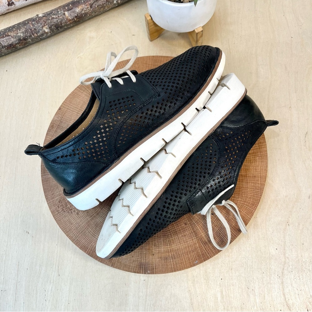 Trask | Lena Perforated Leather Sneakers Size 38/7.5 - Picture 3 of 16